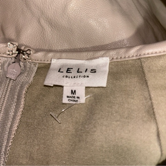 Le Lis Collection Mini Skirt Size M - Picture 4 of 4